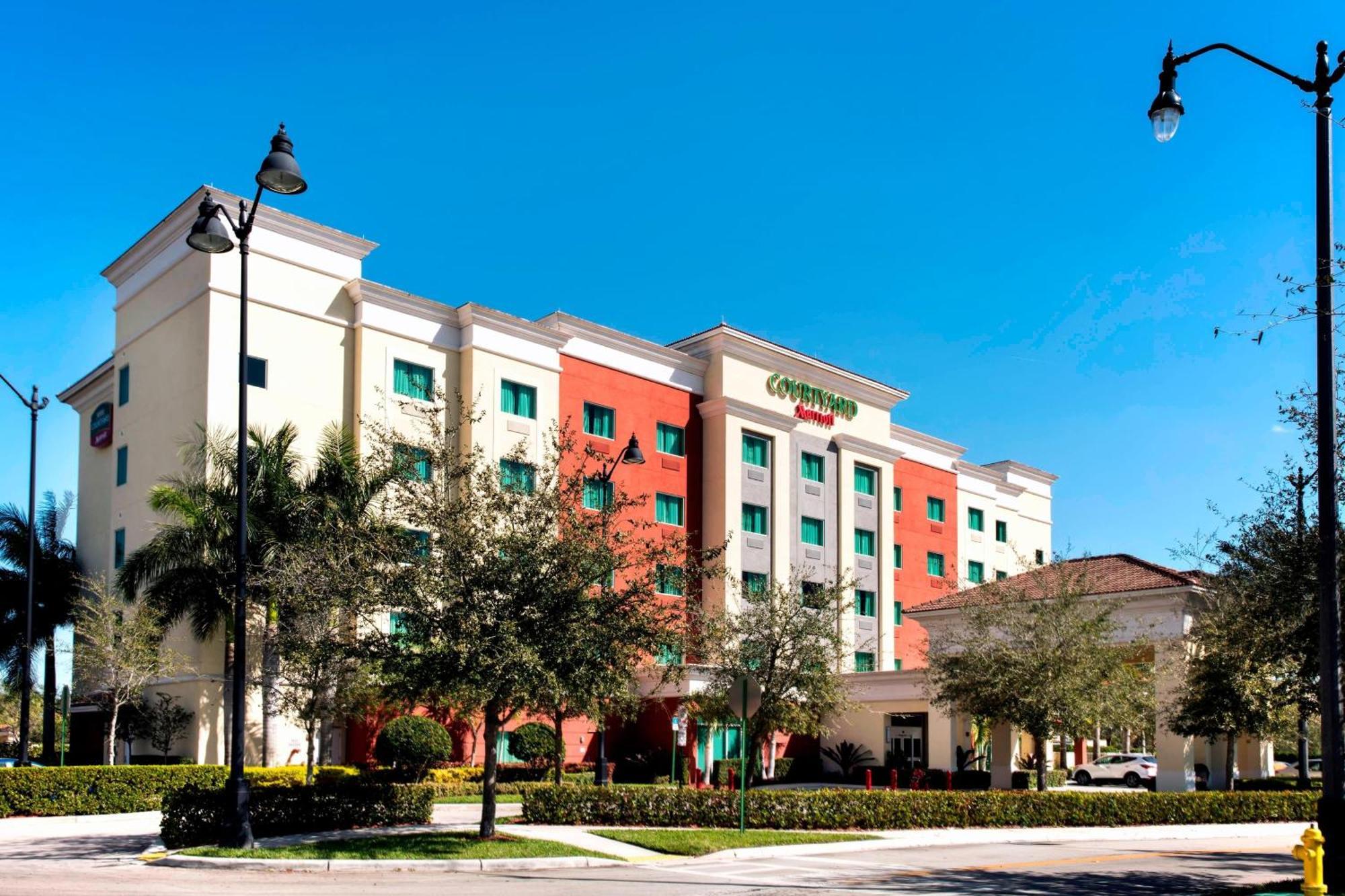 Courtyard By Marriott Miami Homestead Exterior photo